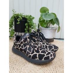 1842 giraffe gympen maat 39 sneakers veterschoenen maruti