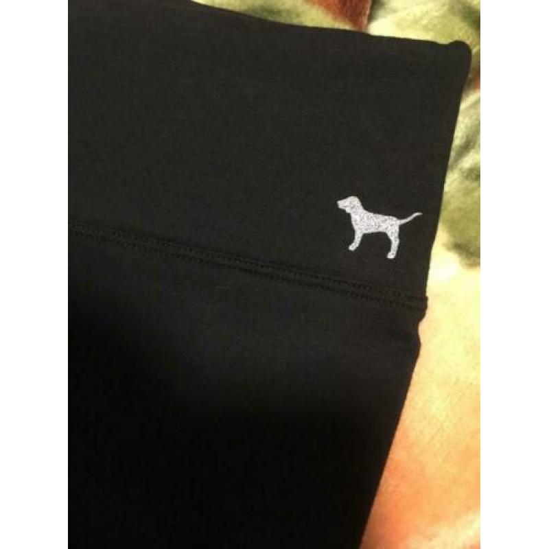 Victoria's Secret yoga legging. Maat US S