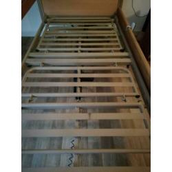 Hoog laag bed electrisch
