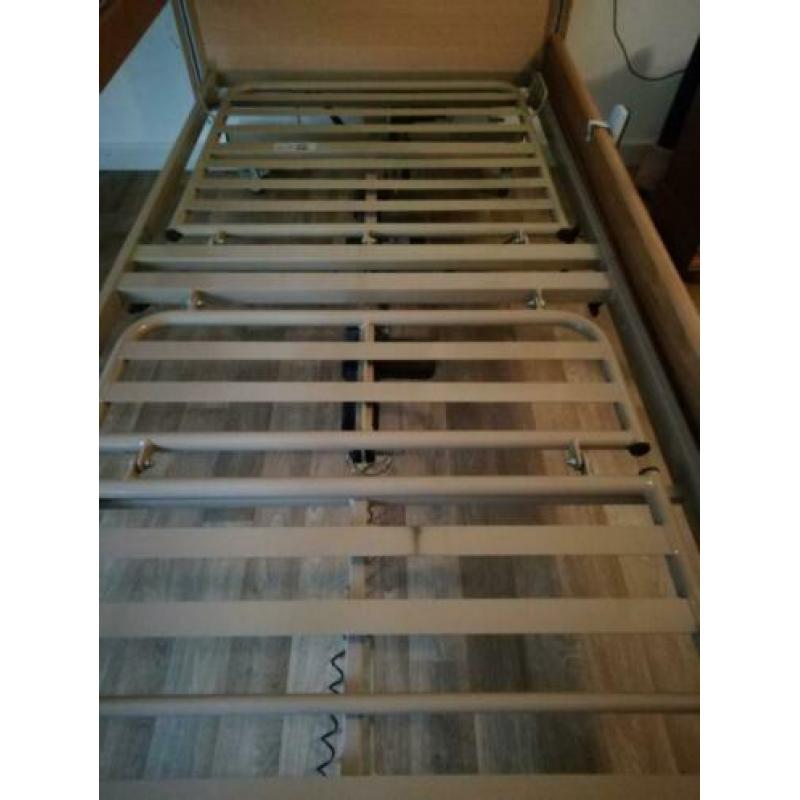 Hoog laag bed electrisch