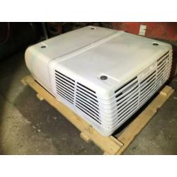 Nieuwe dak airco unit compleet met verwarming