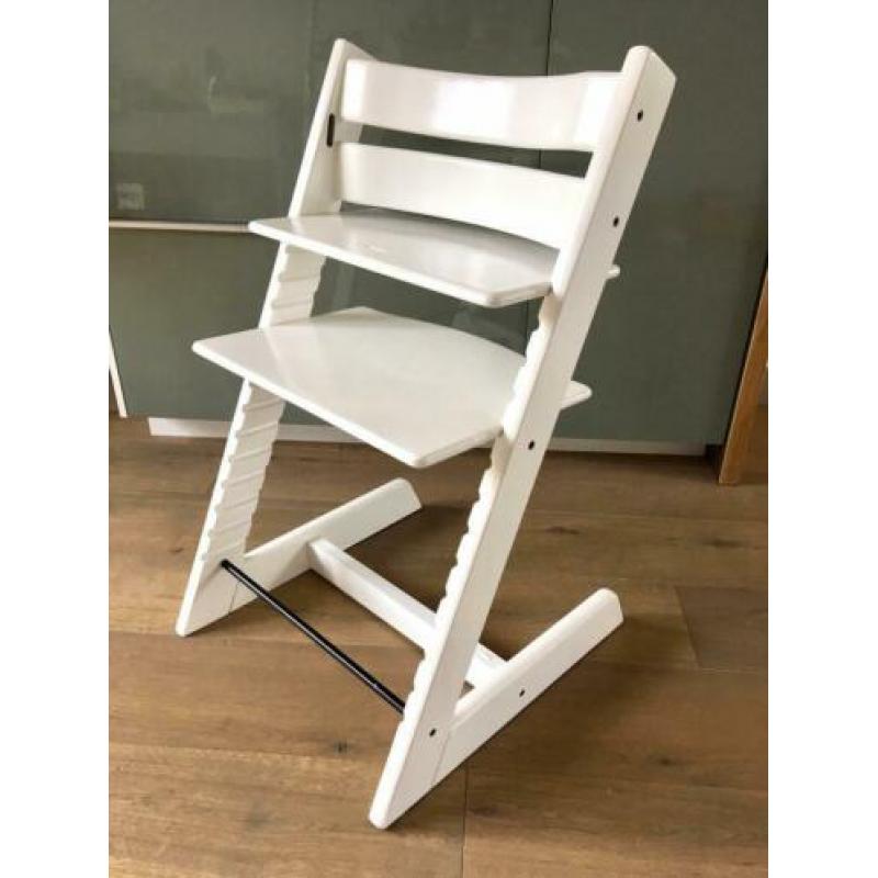 Mooie witte Stokke trip trap / tripp trapp stoel - opgeknapt