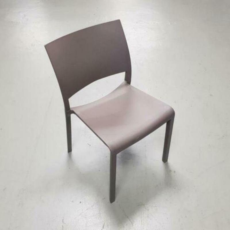 58 x Josep Llusca terrasstoelen, design stoel Dd Fiona. 772
