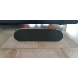 Skate board