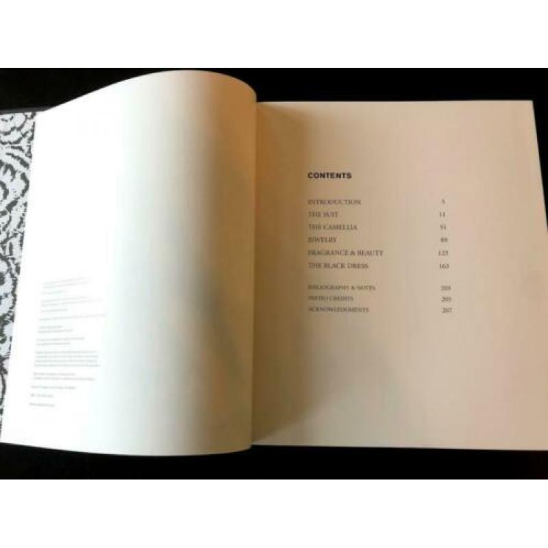 chanel boek decoratie tafelboek boeken winkelwaarde 44,50