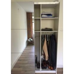 Schuifdeurenkast 152 cm breed - 7 maanden oud