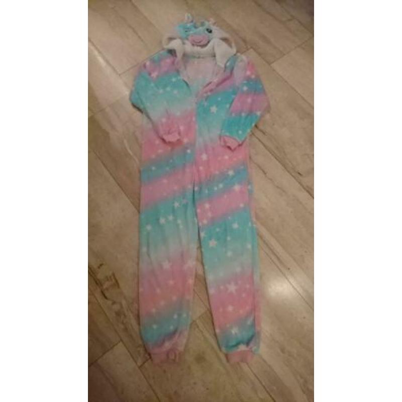 CARNAVAL LEUKE ONESIE. Eenhoorn maat S/M