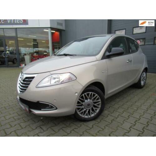 Lancia Ypsilon 0.9 TwinAir Platinum Automaat / Clima / Cruis