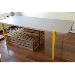 ** Betonlook tafelblad eettafel beton op maat **