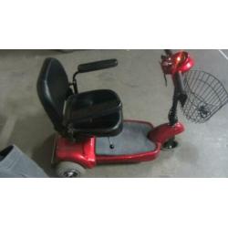 scootmobiel rood