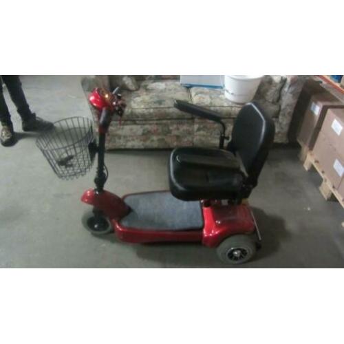 scootmobiel rood