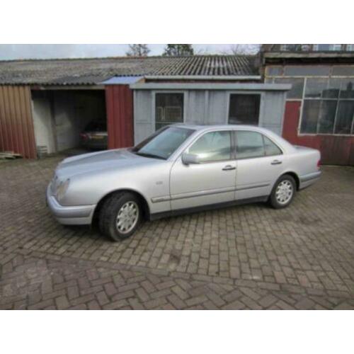 mercedes E-klasse E300 diesel Automaat 1e eigenaar