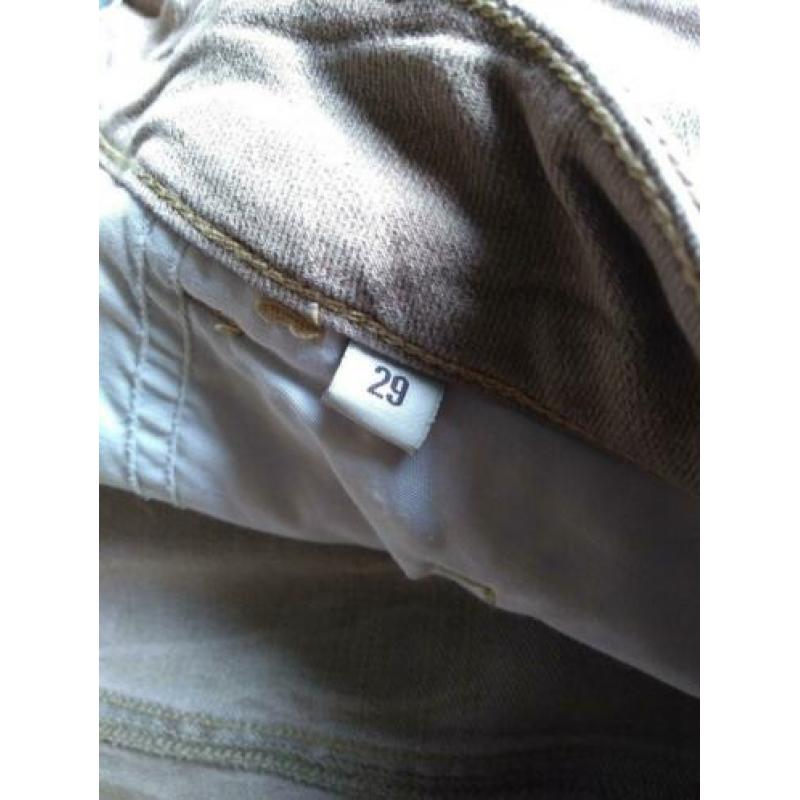 Stretch jeans rok van Esprit. Zandkleurig.