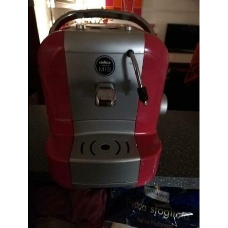 Espresso met de Lavazza A Modo Mio, Saeco Extra