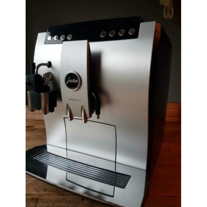 Jura z5 Second edition met garantie en nieuw onderhoud