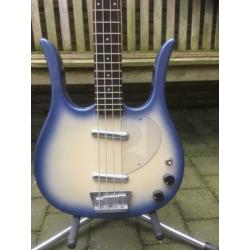 Danelectro longhorn bass