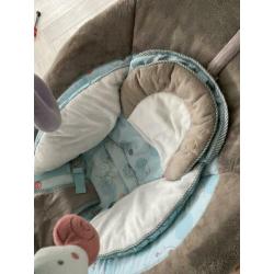 Heerlijke schommelstoel / babyswing Ingenuity