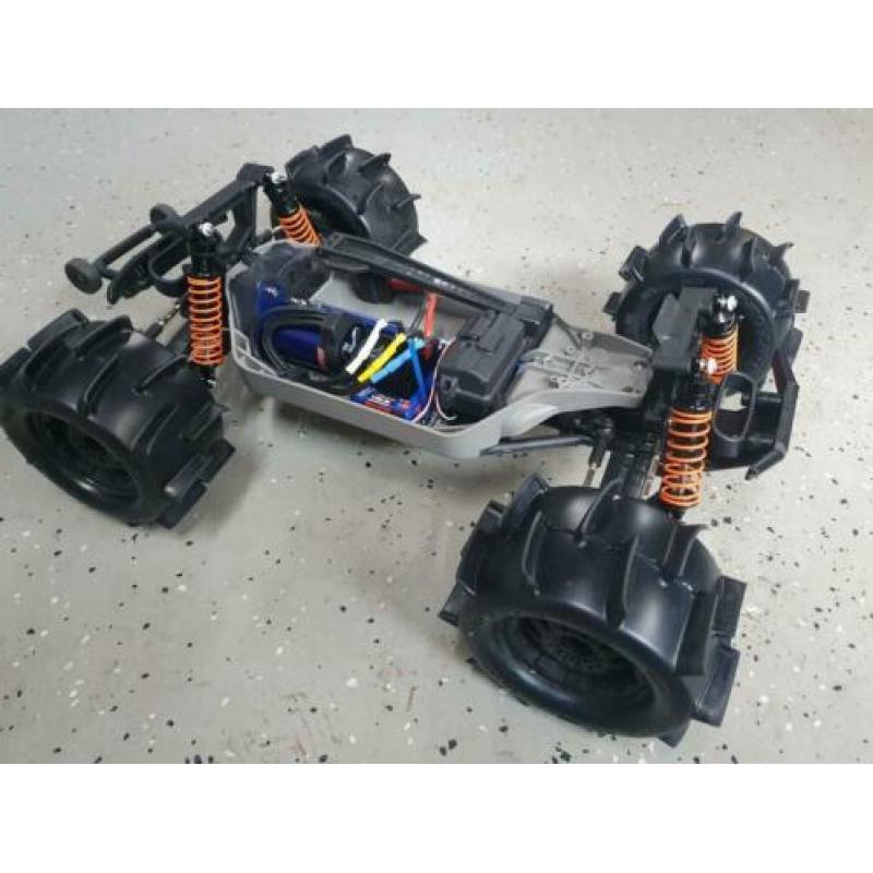 Traxxas Rustler 4x4 VXL (ZGAN!) Met upgrades!