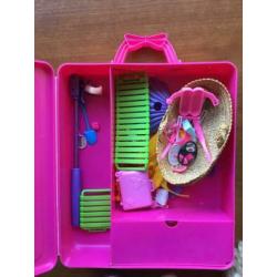 5 barbie en 2 ken, koffer vintage