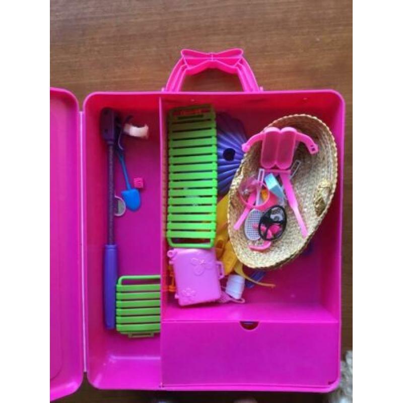 5 barbie en 2 ken, koffer vintage