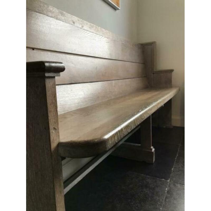 Stevige brocante kerkbank