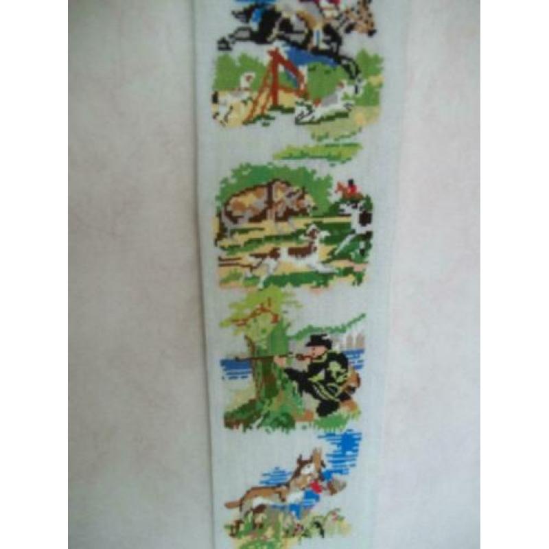 Geborduurde wandhanger paarden / jacht