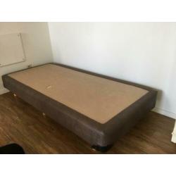 Bed/ boxspring 1 persoons