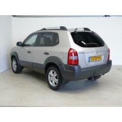 Hyundai Tucson 2.0i Active Trekhaak/2 velgsets