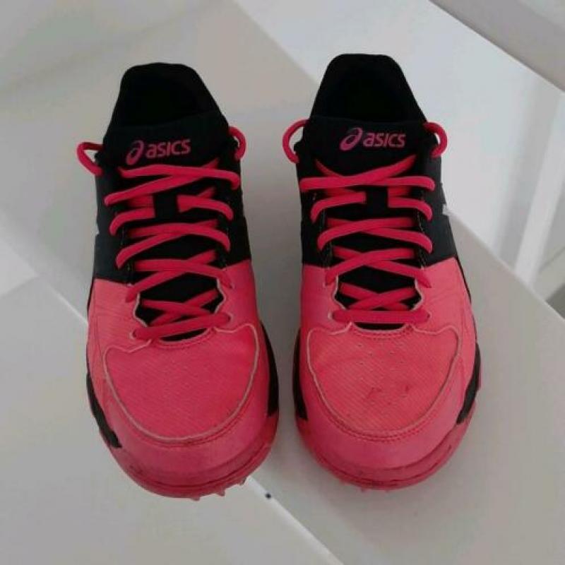 Asics hockeyschoenen maat 37.5