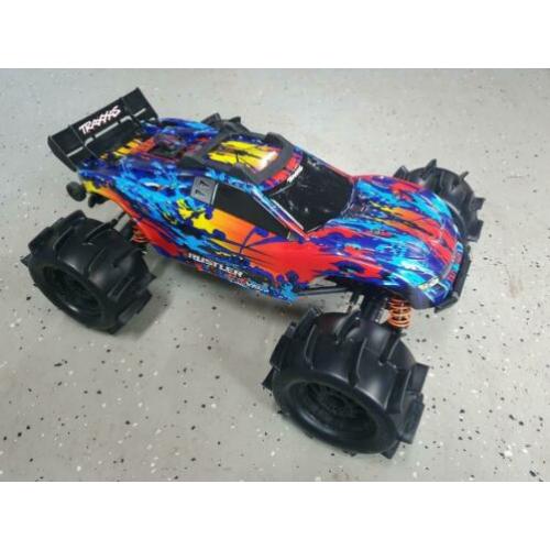 Traxxas Rustler 4x4 VXL (ZGAN!) Met upgrades!