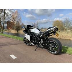 Yamaha R1 2011