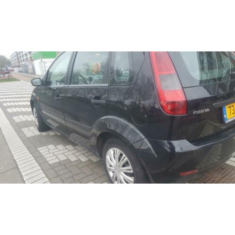 Ford Fiesta 1.4 16V 5DR AUT 2004 Zwart