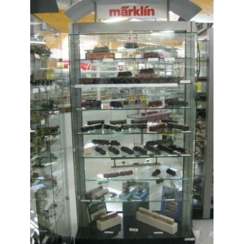 Vitrine Origineel Trix winkel interieur