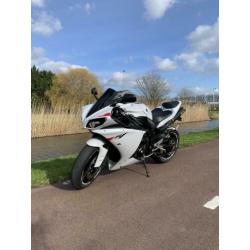 Yamaha R1 2011