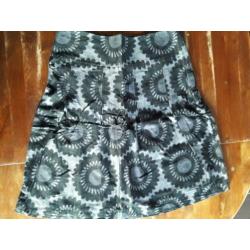 H&M rok mt. 38 donkergrijs met zwart