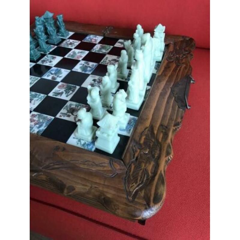 Te koop oosters schaakspel