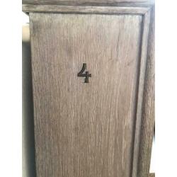 Stevige brocante kerkbank