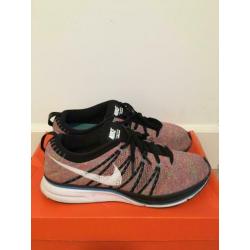 Nike Flyknit Trainer Multicolor | Yeezy Patta woei Stussy