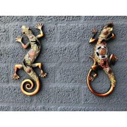 Set salamanders, mooi ingelegd met sierglas-salamander