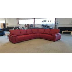 &11 rood leder hoekbank