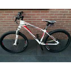 Giant Mountainbike type Revel maat 40