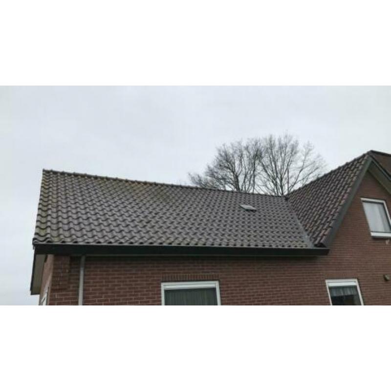 Te koop OVH dakpannen Paul Teeuwen n.v. en WD&S
