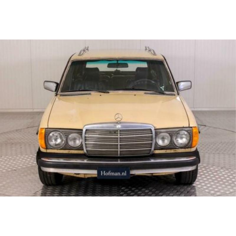 Mercedes-Benz 200-serie 300 TD Automaat (bj 1979)