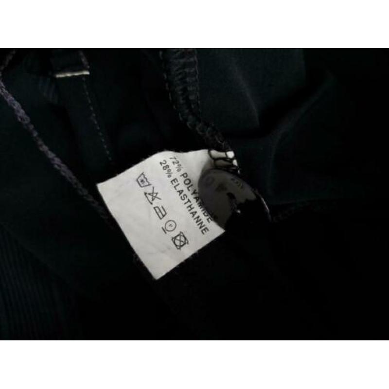 Rok16 - Zwarte McPLANET rok maat 42 travelstof (1)
