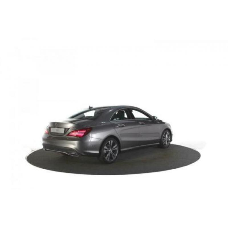 Mercedes-Benz CLA-Klasse 180 Business Solution | Navigatie |