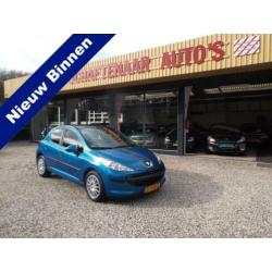 Peugeot 207 1.4 XR nette auto (bj 2006)