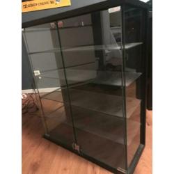 Vitrine mast met licht