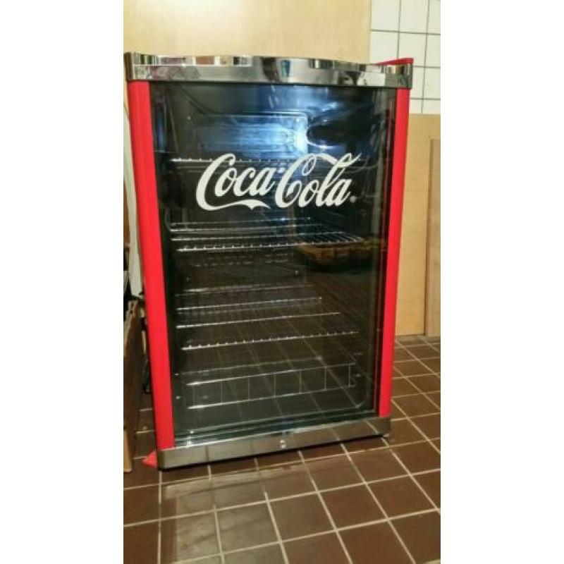 Te koop 4 x Coca cola 1 x pepsi koelkast glasdeur koeling