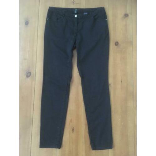 H&M zwarte skinny broek, maat 44 (= L)
