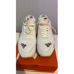 Nike Air Max 1 just do it